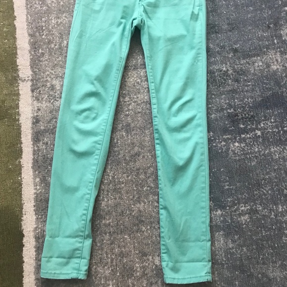 *SOLD*  Ladies BCBGeneration skinny pant - Picture 2 of 9